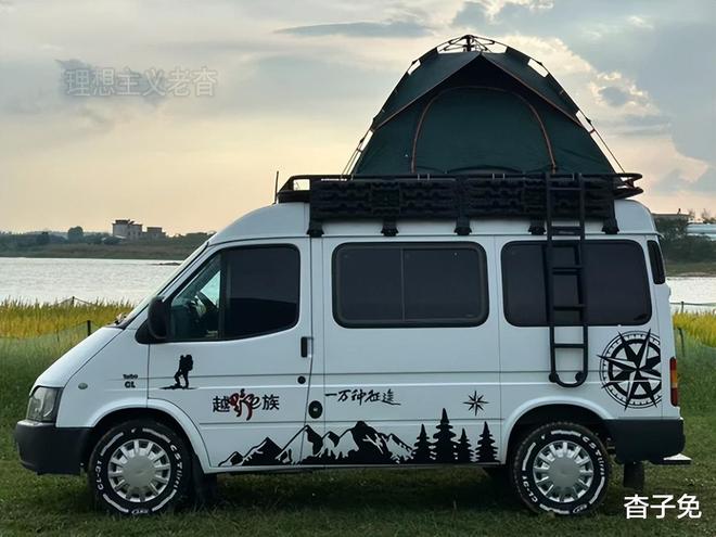 改装床车旅行来一场说走就走的自驾游pg电